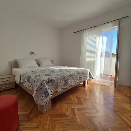 With Parking Space Rab - 24792