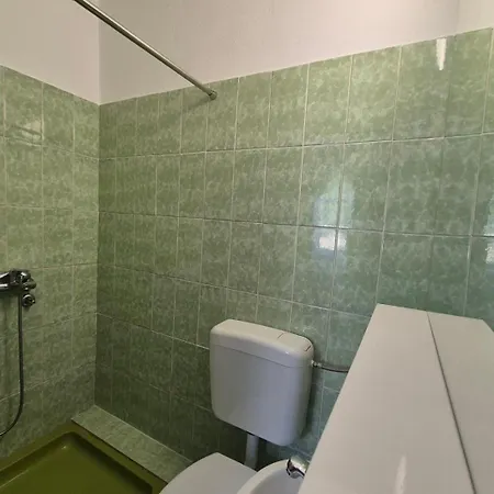 Apartament With Parking Space Rab - 24792 *